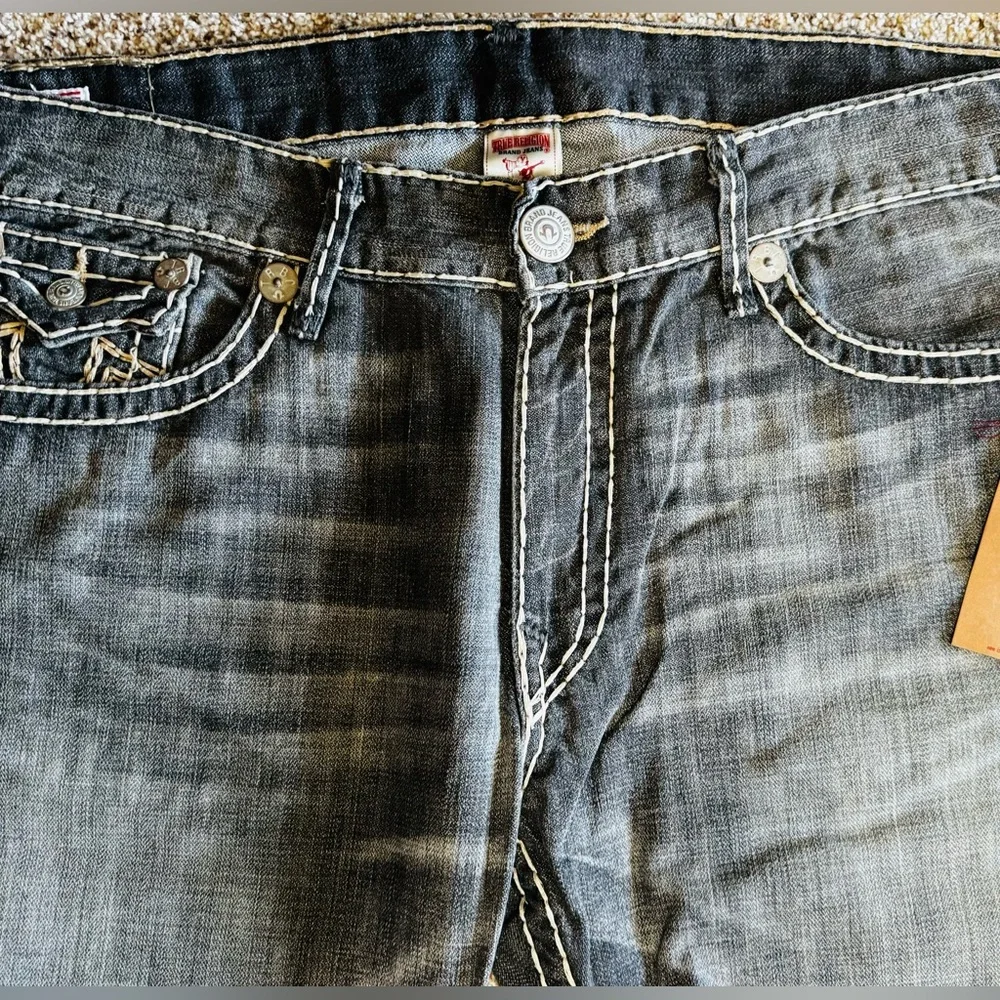 MENS TRUE RELIGION JEANS